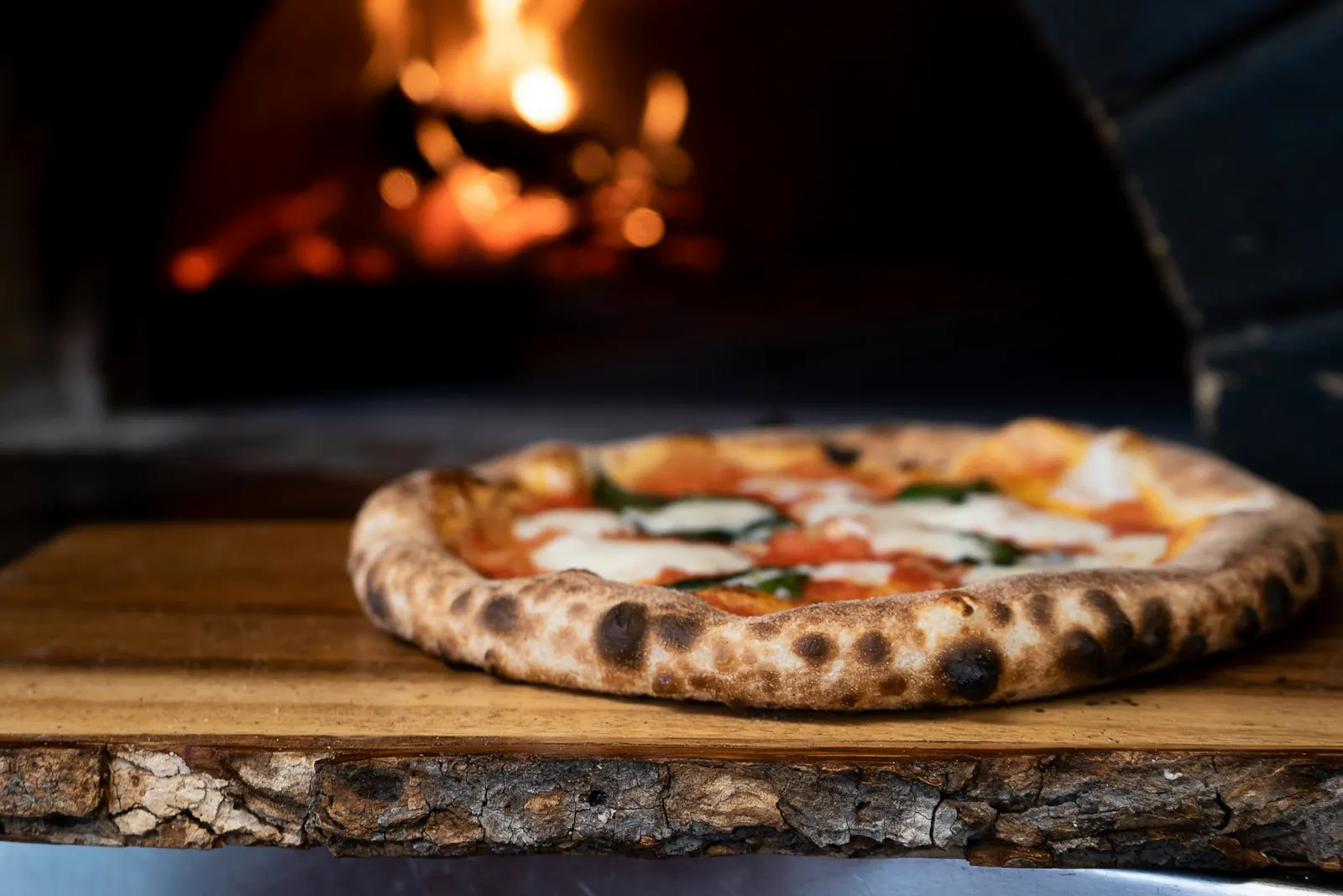 Mobile pizza storefront example